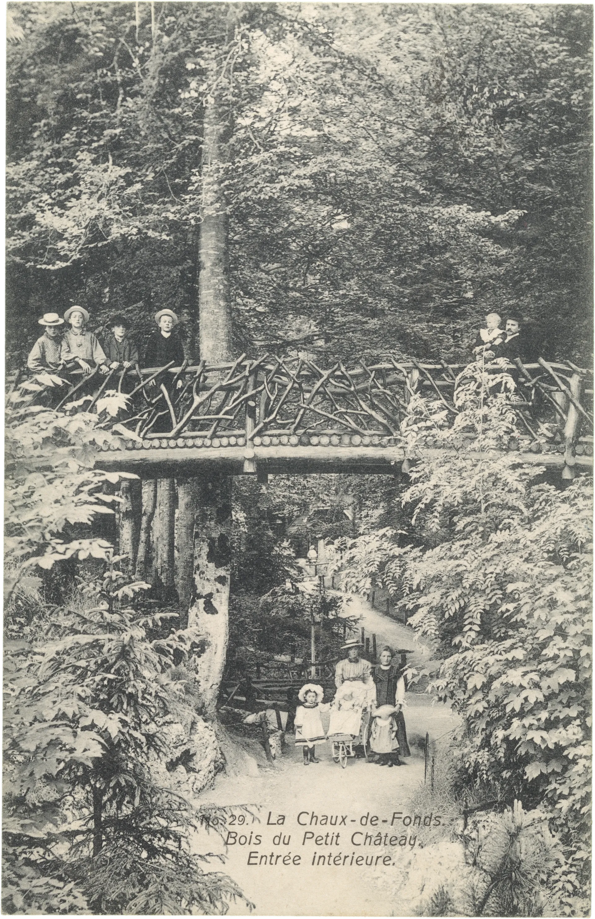 La Chaux-de-Fonds Bois du Petit Châteay. Entrée intérieure. – Vorderseite