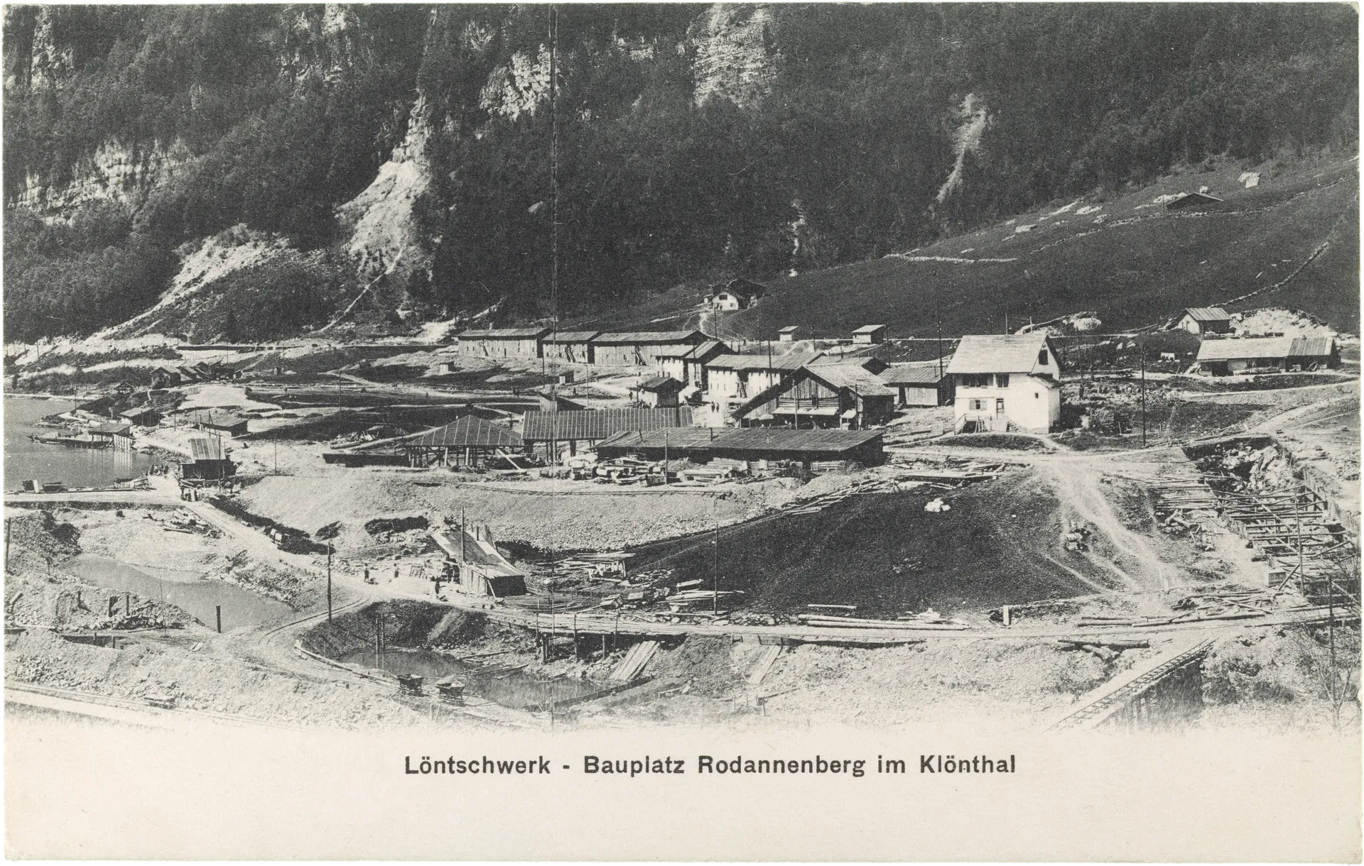 Löntschwerk - Bauplatz Rodannenberg im Klönthal – Vorderseite